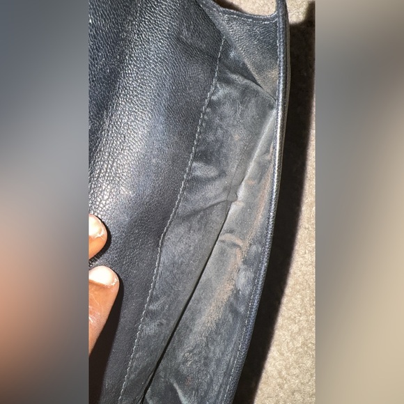 Authentic Gucci wallet - Picture 2 of 3